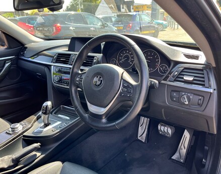 BMW 4 Series 428I LUXURY 18