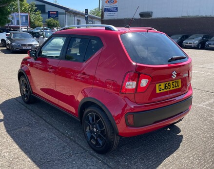 Suzuki Ignis SZ-T DUALJET SHVS MHEV 9