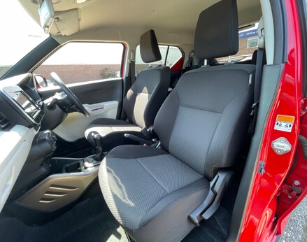 Suzuki Ignis SZ-T DUALJET SHVS MHEV 46