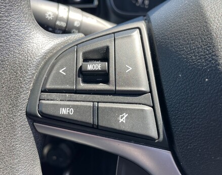 Suzuki Ignis SZ-T DUALJET SHVS MHEV 39