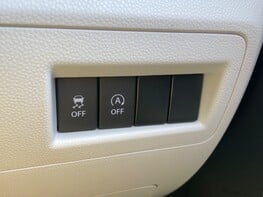 Suzuki Ignis SZ-T DUALJET SHVS MHEV 42