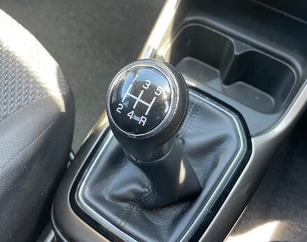 Suzuki Ignis SZ-T DUALJET SHVS MHEV 36