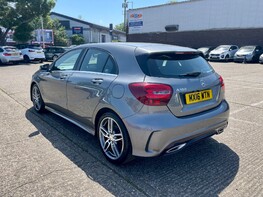 Mercedes-Benz A Class A 180 AMG LINE 9