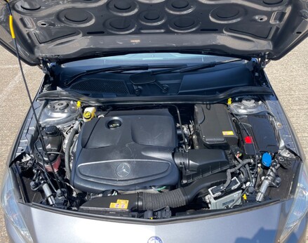Mercedes-Benz A Class A 180 AMG LINE 7