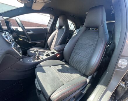 Mercedes-Benz A Class A 180 AMG LINE 52