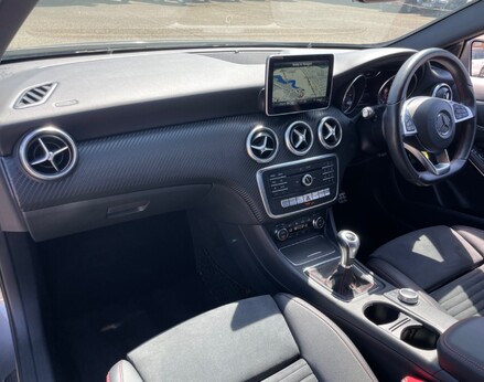 Mercedes-Benz A Class A 180 AMG LINE 27