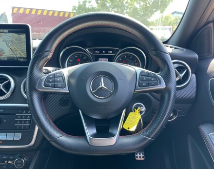 Mercedes-Benz A Class A 180 AMG LINE 19