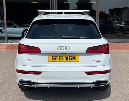 Audi Q5 TDI QUATTRO S LINE 6