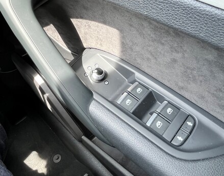 Audi Q5 TDI QUATTRO S LINE 60