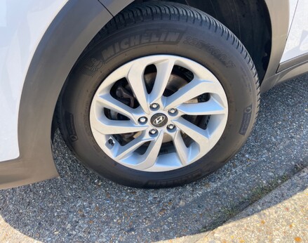 Hyundai TUCSON GDI SE NAV BLUE DRIVE 3