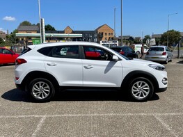 Hyundai TUCSON GDI SE NAV BLUE DRIVE 10