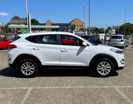 Hyundai TUCSON GDI SE NAV BLUE DRIVE 10