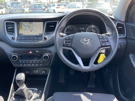 Hyundai TUCSON GDI SE NAV BLUE DRIVE 18