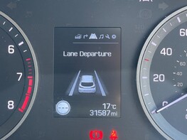 Hyundai TUCSON GDI SE NAV BLUE DRIVE 23