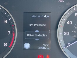Hyundai TUCSON GDI SE NAV BLUE DRIVE 25