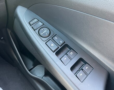 Hyundai TUCSON GDI SE NAV BLUE DRIVE 52