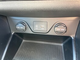 Hyundai TUCSON GDI SE NAV BLUE DRIVE 42