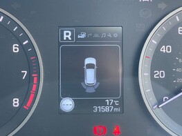 Hyundai TUCSON GDI SE NAV BLUE DRIVE 28