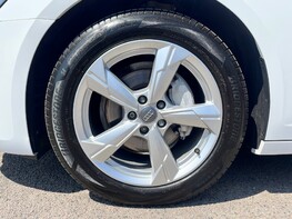 Audi A6 TDI SPORT MHEV 13