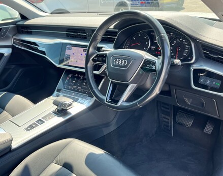 Audi A6 TDI SPORT MHEV 18