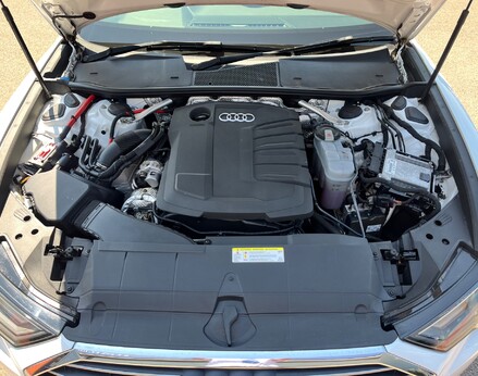 Audi A6 TDI SPORT MHEV 7