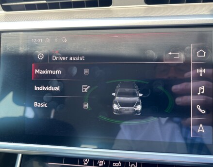 Audi A6 TDI SPORT MHEV 39