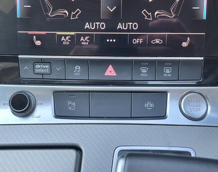 Audi A6 TDI SPORT MHEV 49