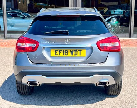 Mercedes-Benz GLA Class GLA 200 D SPORT EXECUTIVE 6