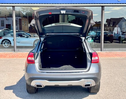 Mercedes-Benz GLA Class GLA 200 D SPORT EXECUTIVE 66
