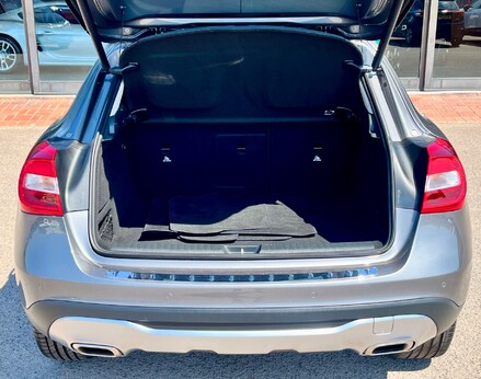 Mercedes-Benz GLA Class GLA 200 D SPORT EXECUTIVE 67