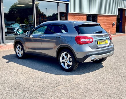 Mercedes-Benz GLA Class GLA 200 D SPORT EXECUTIVE 9