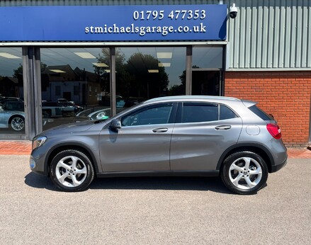 Mercedes-Benz GLA Class GLA 200 D SPORT EXECUTIVE 11