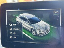Mercedes-Benz GLA Class GLA 200 D SPORT EXECUTIVE 39