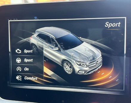 Mercedes-Benz GLA Class GLA 200 D SPORT EXECUTIVE 41