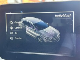 Mercedes-Benz GLA Class GLA 200 D SPORT EXECUTIVE 42