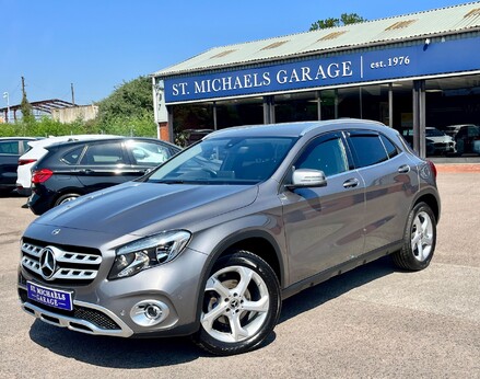 Mercedes-Benz GLA Class GLA 200 D SPORT EXECUTIVE 1