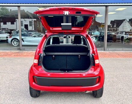Suzuki Ignis SZ-T DUALJET 47