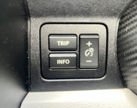 Suzuki Ignis SZ-T DUALJET 41