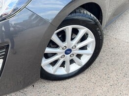 Ford Fiesta TITANIUM 3