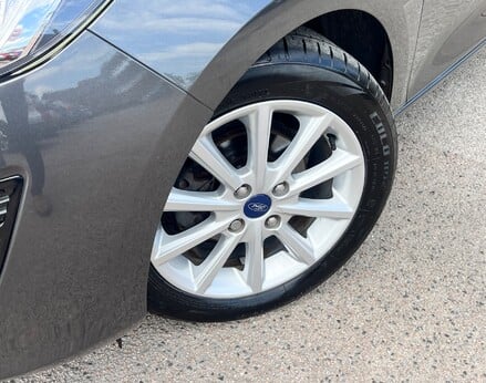 Ford Fiesta TITANIUM 3