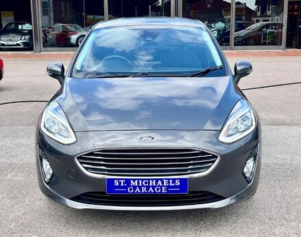 Ford Fiesta TITANIUM 5