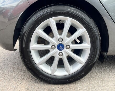 Ford Fiesta TITANIUM 15