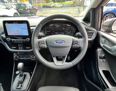 Ford Fiesta TITANIUM 19