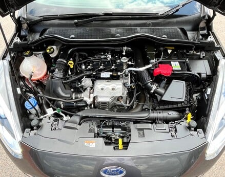 Ford Fiesta TITANIUM 7