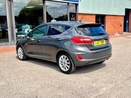 Ford Fiesta TITANIUM 9
