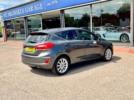 Ford Fiesta TITANIUM 8