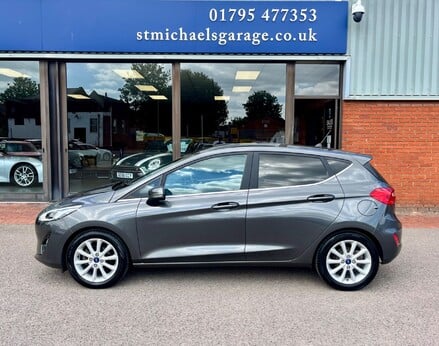 Ford Fiesta TITANIUM 11