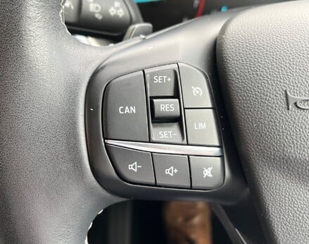 Ford Fiesta TITANIUM 44