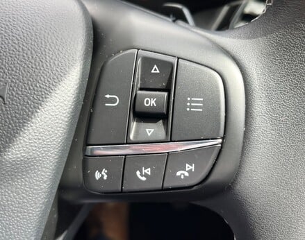Ford Fiesta TITANIUM 45