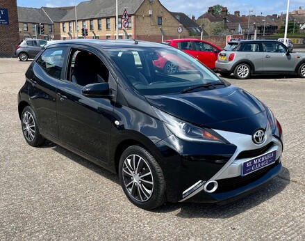 Toyota Aygo VVT-I X-PLAY 4
